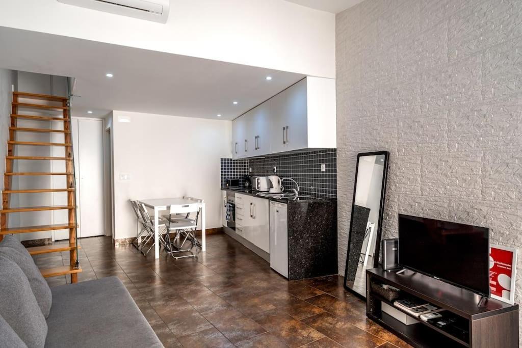 Cozy Ground Floor Studio With Ac And Loft Bedroom Lisboa Exteriér fotografie